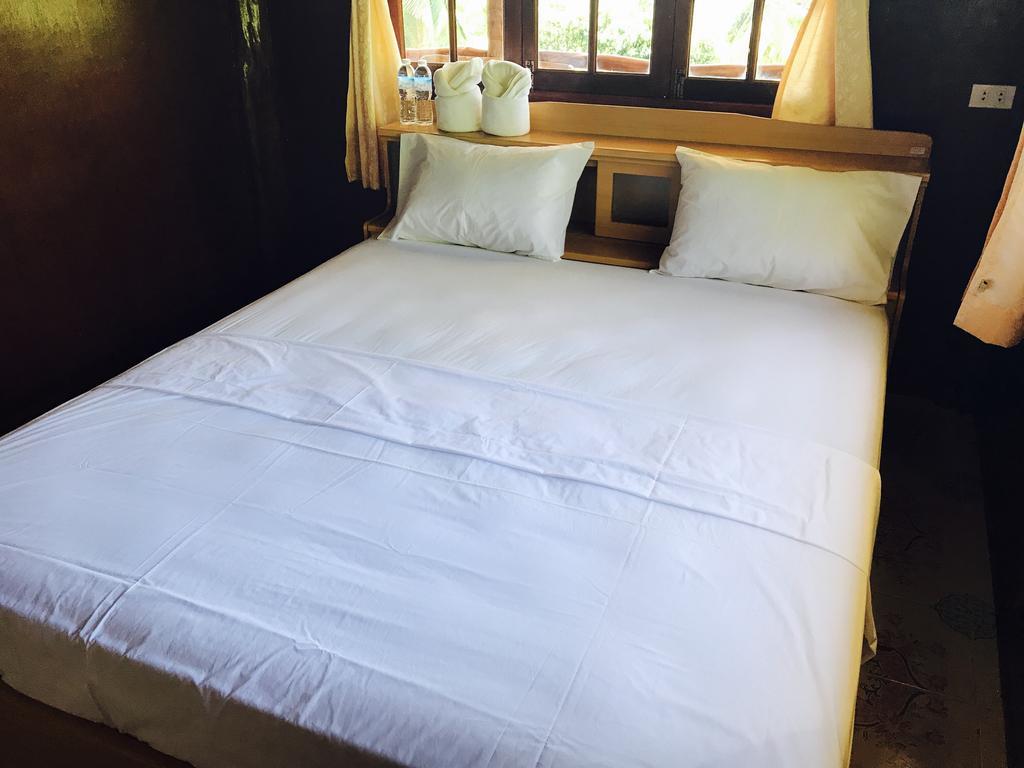 Sunyo Garden Guesthouse Baan Tai Exterior photo